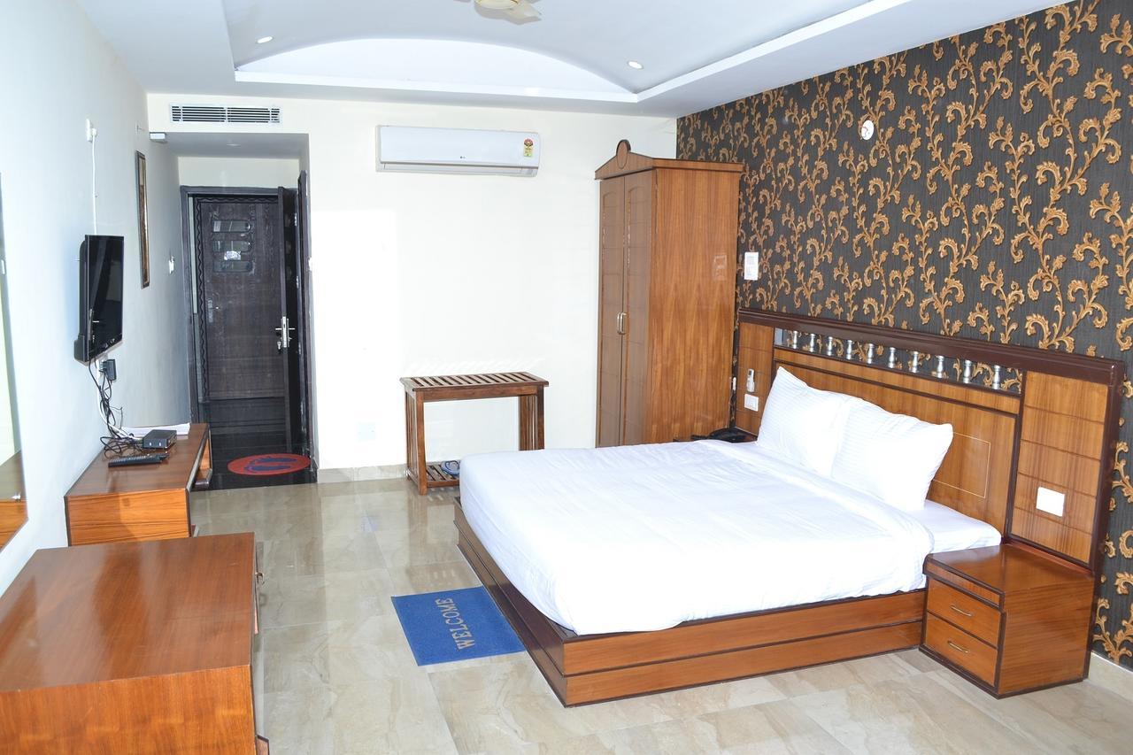 Chopra Residency Hotel Hamirpur Exterior photo